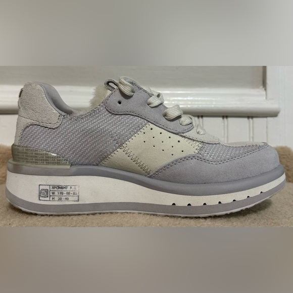 DECKERS X LAB Sneakers 6 - Picture 8 of 16